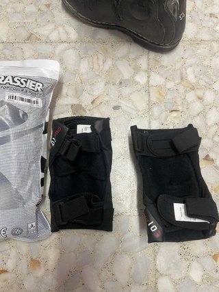 Rodilleras Cuirassier Negras