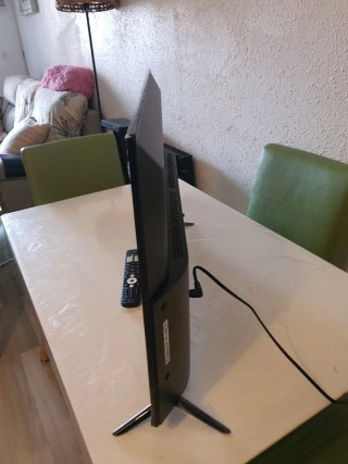 Tv haier nueva con 4 meses de uso con factura.