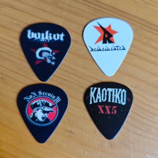 Pack 4 púas de guitarra