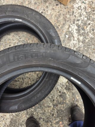 2 unidades pirelli 235/50/19/ al 80% de vida útil.
