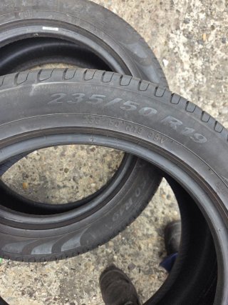 2 unidades pirelli 235/50/19/ al 80% de vida útil.