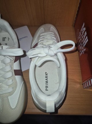 Playeros plataforma beige y blanco