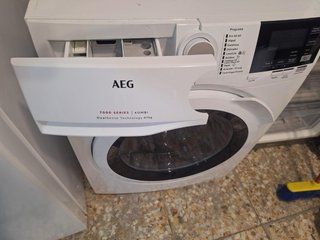 Lavasecadora AEG