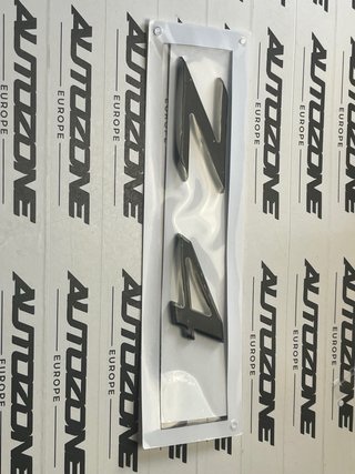 Emblema Z4 negro para maletero BMW Z4 E85 E86 E89