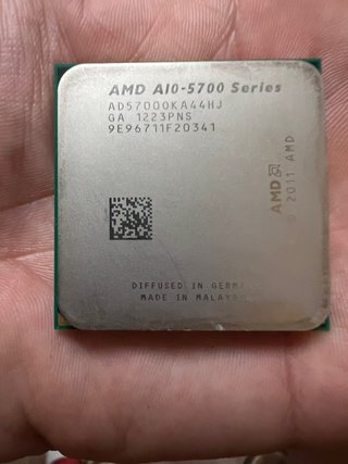 CPU AMD A10-5700 con disipador + puente