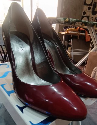 Zapatos Guess Tacón Rojo y Negro