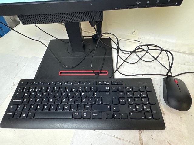 PC Todo en Uno Lenovo M900 i5-6500T