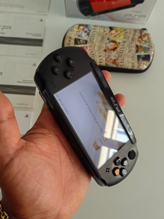 PSP Sony Negra Como Nueva En Caja