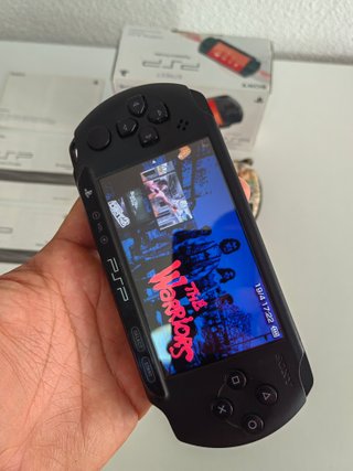 PSP Sony Negra Como Nueva En Caja