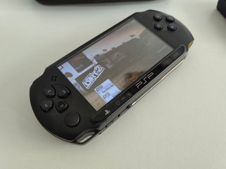 PSP Sony Negra Como Nueva En Caja