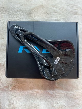 Sillín Bici Carbono 120g (Envío 24h)