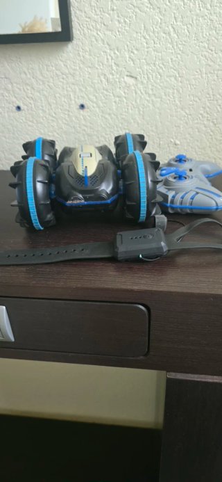 Coche RC con mando y reloj