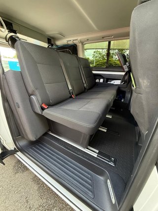 Banqueta-cama de 3 y guías vw t6