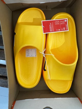 Chanclas Nike ReactX Rejuven8 Naranja
