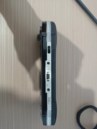 PSP Sony Negra semi nueva