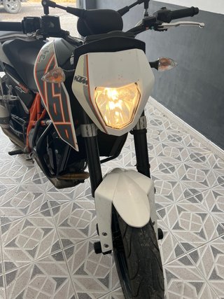 KTM Duke 690 A2 - Moto Naked