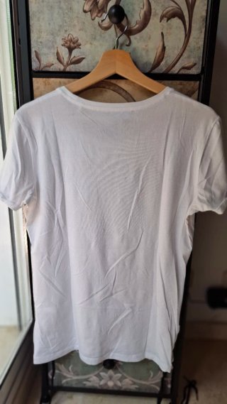 Camiseta Guess Blanca con Cordones