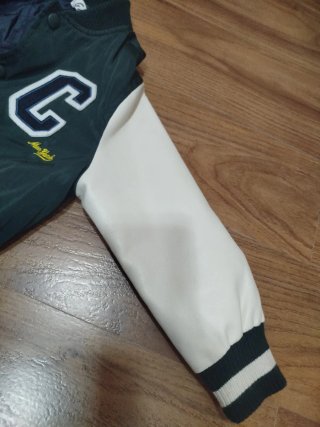 Chaqueta Béisbol Niño Talla 3-4 años mangas cuero
