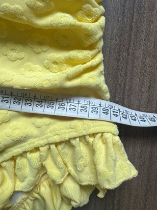 Costume da bagno retro giallo stile Pin-up