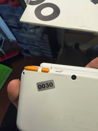 Nintendo 2DS XL Bianco Arancione