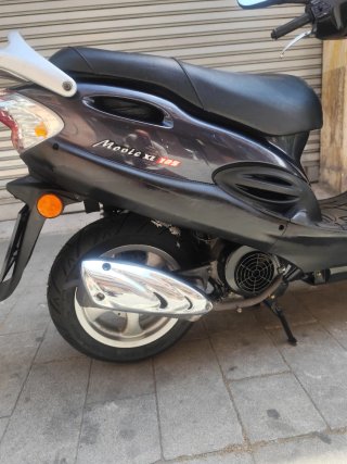 Kymco Movie XL 125. 9.750 kms
