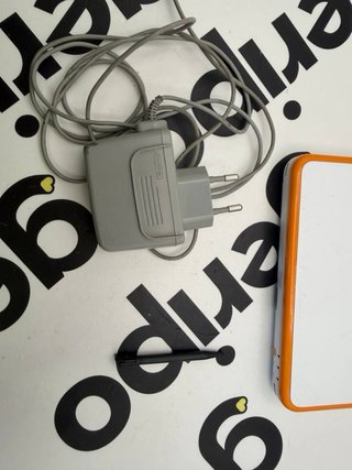 Nintendo 2DS XL Bianco Arancione