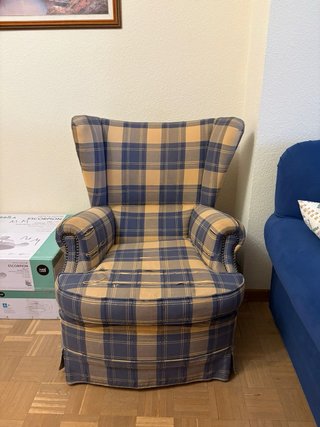 Sofá de tapicería azul