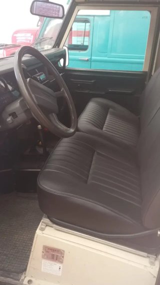 Land Rover Santana Pick Up