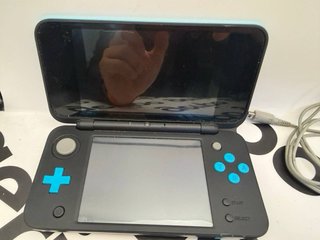 Nintendo 2DS XL Nero e Blu - no audio