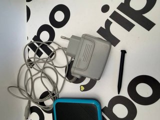 Nintendo 2DS XL Nero e Blu - no audio