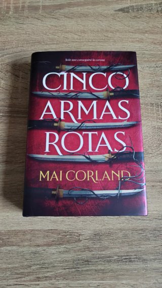 Cinco Armas Rotas. (Five Broken Blades)