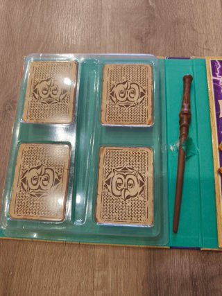 Kit varita, libro de mago y cartas mágicas