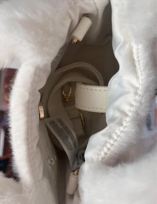 Bolso Hello Kitty blanco peluche
