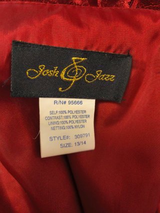 Vestido de fiesta rojo con volantes