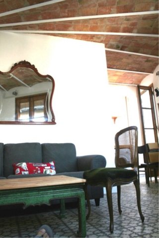 Alquilo habitación grande con balcon