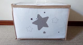 Protector cuna, colcha y sábanas estrellas