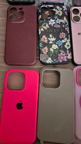 Funda iPhone 15 pro. todas por 12€