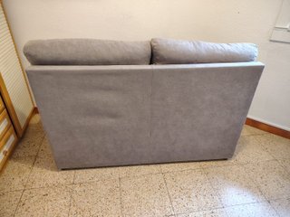 Sofá 2-3 plazas gris claro