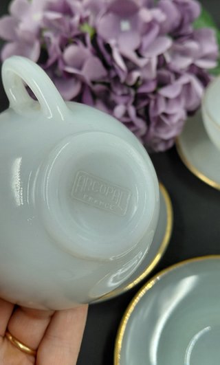 Set 4 Tazzine Arcopal Vintage