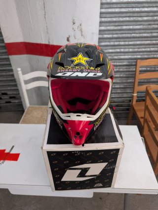 Casco Motocross One Industries Kombat Rockstar