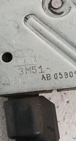 Ford 177310 3m5116700 cerradura capot focus ii 1.6