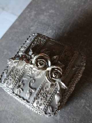 Joyero Vintage Diseño Floral Plateado