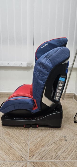 Silla de coche Kindercraft azul y roja. Isofix