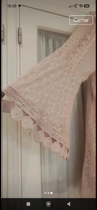 Blusa rosa encaje manga larga