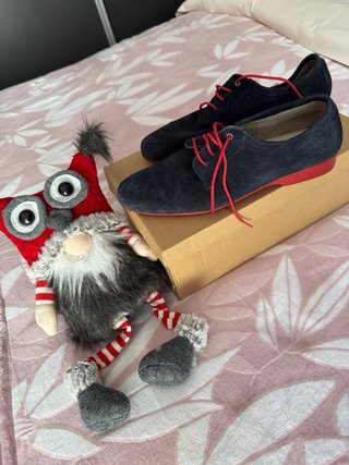 Zapatos Luisetti Azul con Cordones Rojos