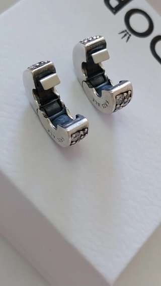 2 Clip Pave Pandora