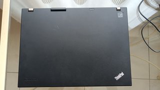Lenovo ThinkPad R500 + mouse + caricatore