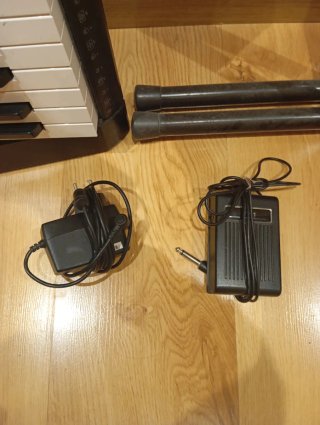 Teclado Casio CTK-2200 con soporte