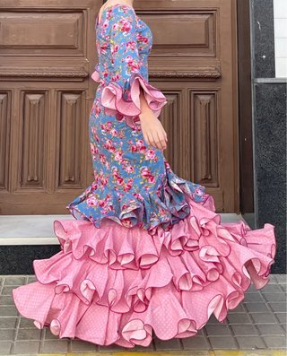 Traje de flamenca floral talla 40-42