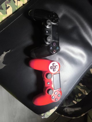 Mandos PS4 Negro y Rojo